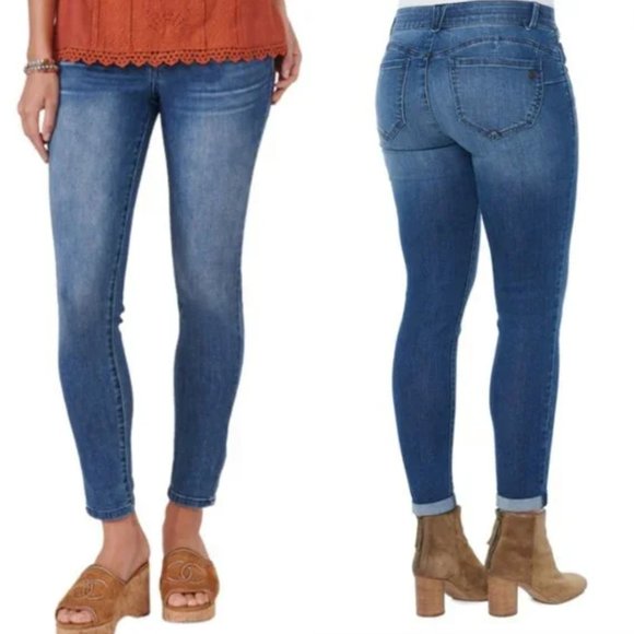 Democracy Jeans Absolution Booty Lift Stretch Denim Light Wash SZ 6 LIKE NEW! - Picture 2 of 16